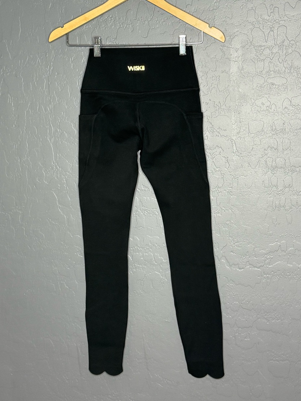 WISKII High-Rise Black Sports Top and Leggings Set - Picture 2 of 9